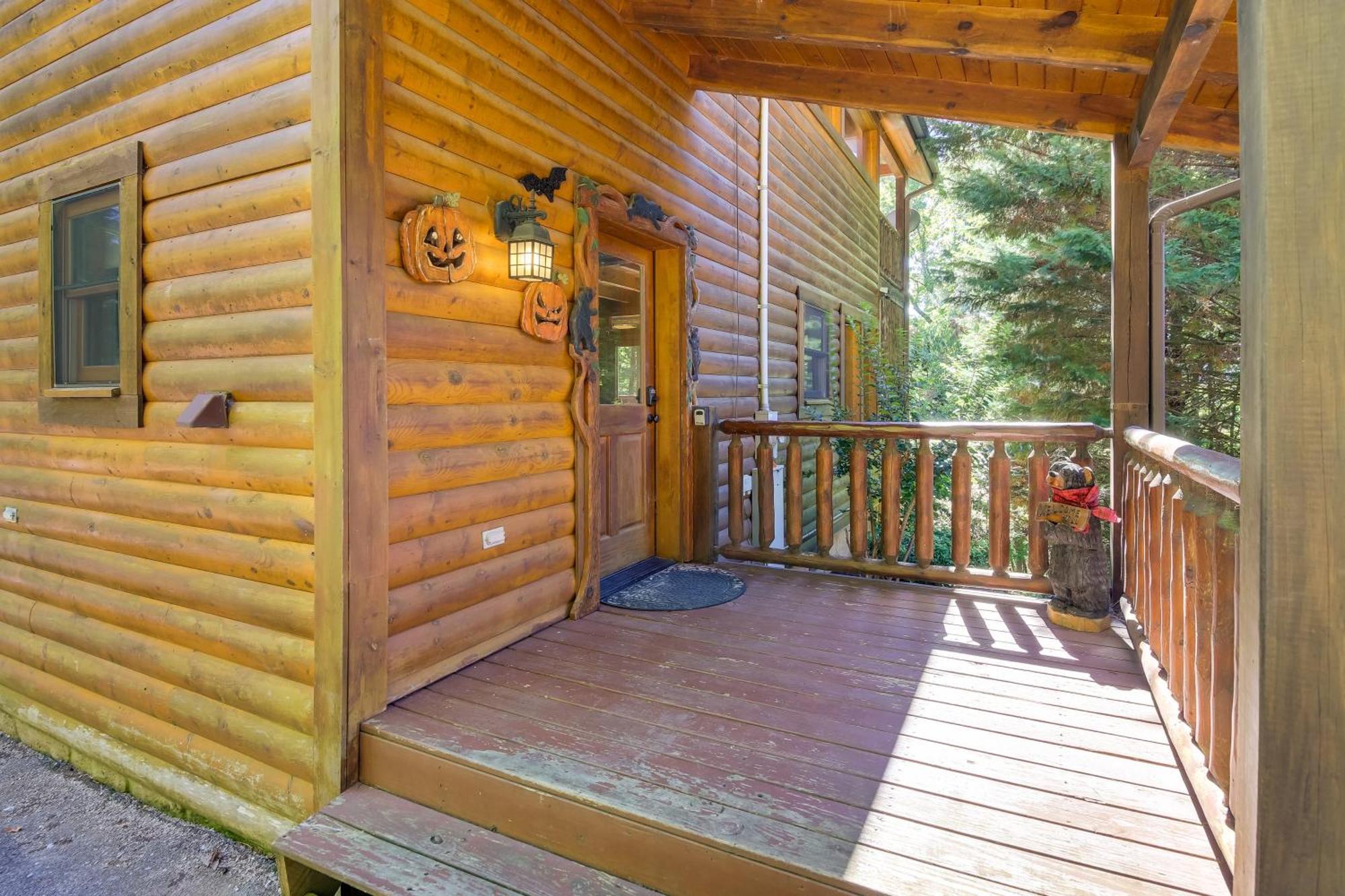Secluded And Wooded Wears Valley Cabin With Fire Pit! Sevierville Exteriör bild
