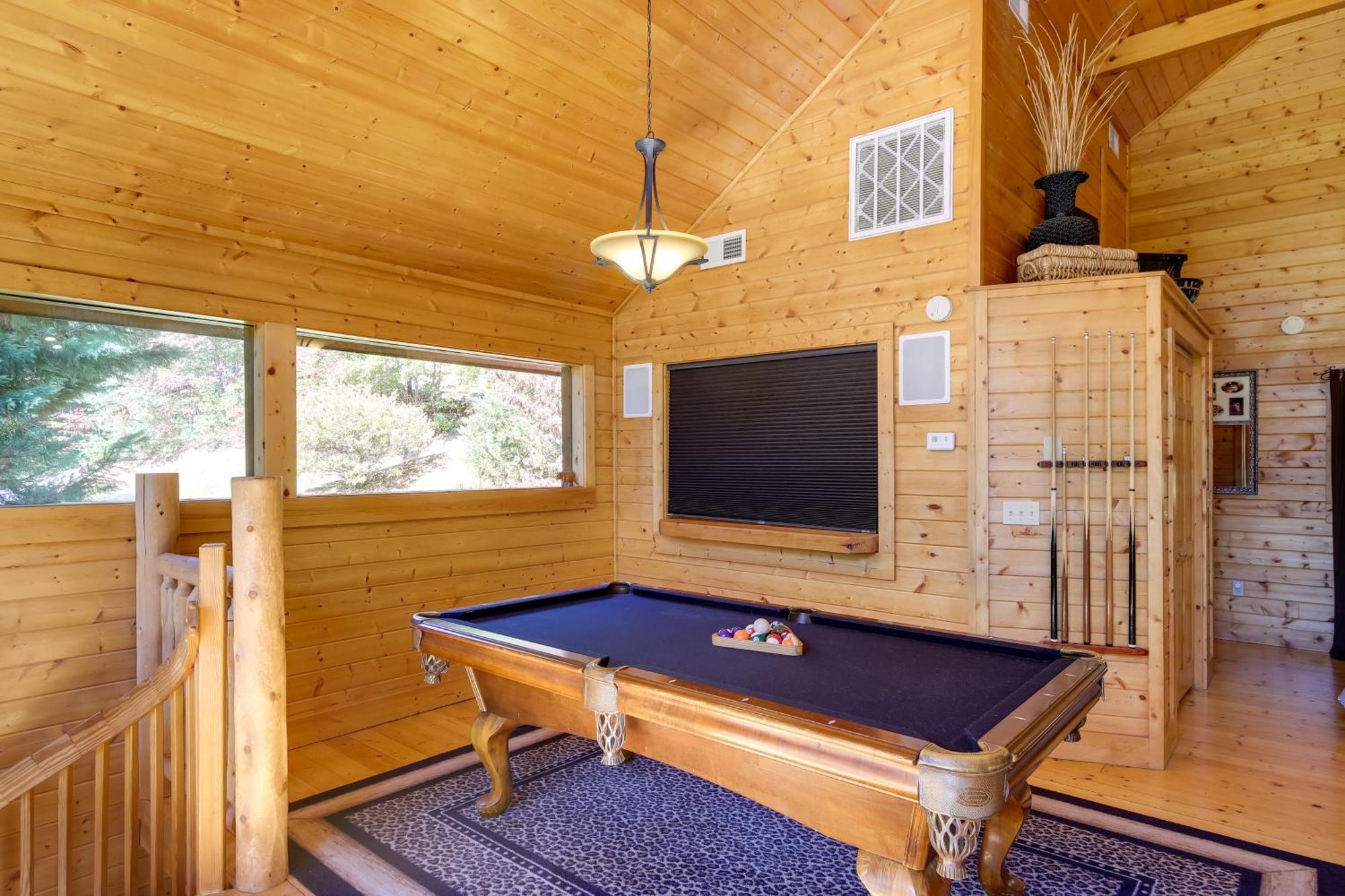 Secluded And Wooded Wears Valley Cabin With Fire Pit! Sevierville Exteriör bild