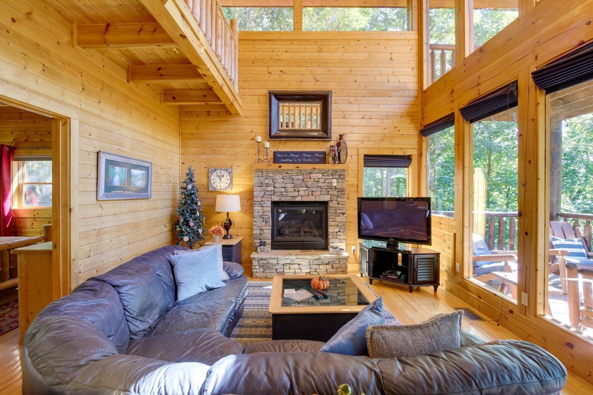Secluded And Wooded Wears Valley Cabin With Fire Pit! Sevierville Exteriör bild