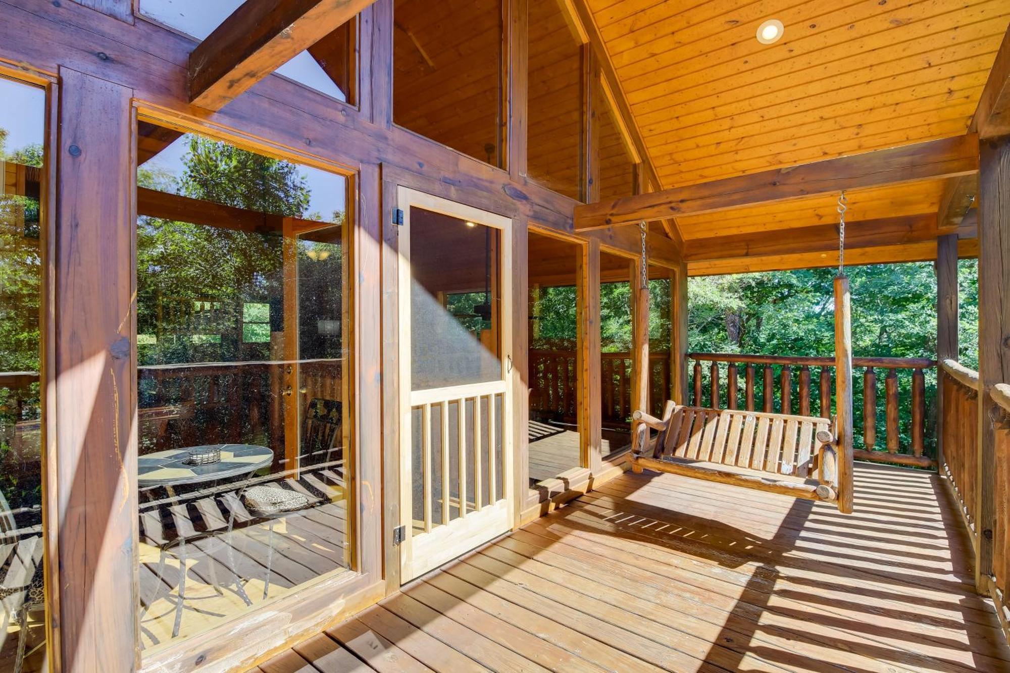 Secluded And Wooded Wears Valley Cabin With Fire Pit! Sevierville Exteriör bild