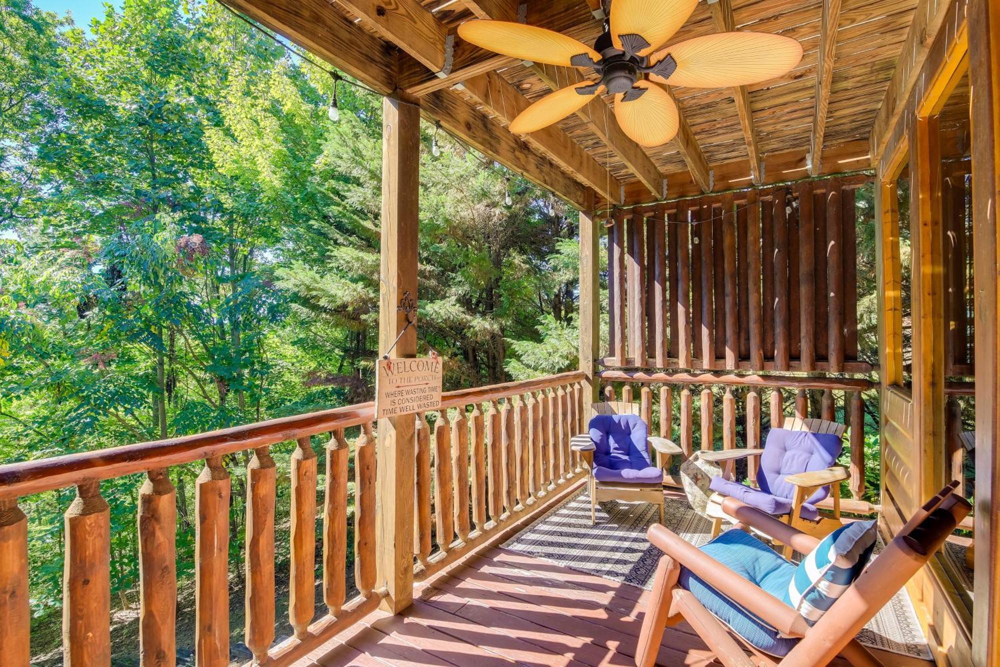 Secluded And Wooded Wears Valley Cabin With Fire Pit! Sevierville Exteriör bild
